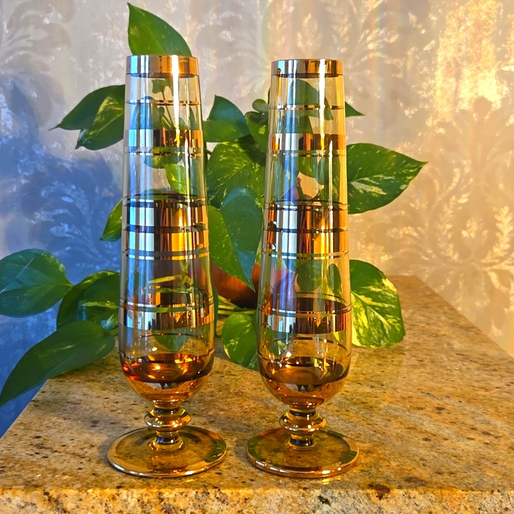 Vintage MCM tapered bud vase with gold strips